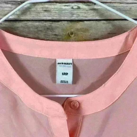 Old Navy Blouse - Picture 2 of 6